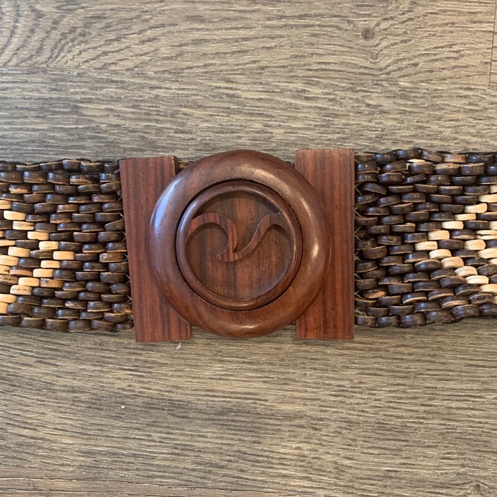 Beautiful “Boho” wood stretchy belt